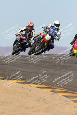 media/Dec-18-2022-SoCal Trackdays (Sun) [[8099a50955]]/Turns 9 and 10 Set 1 (1045am)/